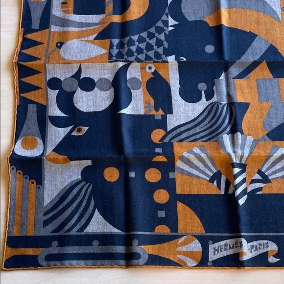 NWT Auth. Hermès 65 cm Cashmere/Silk Scarf “Parade en Fanfare” - Picture 9 of 13